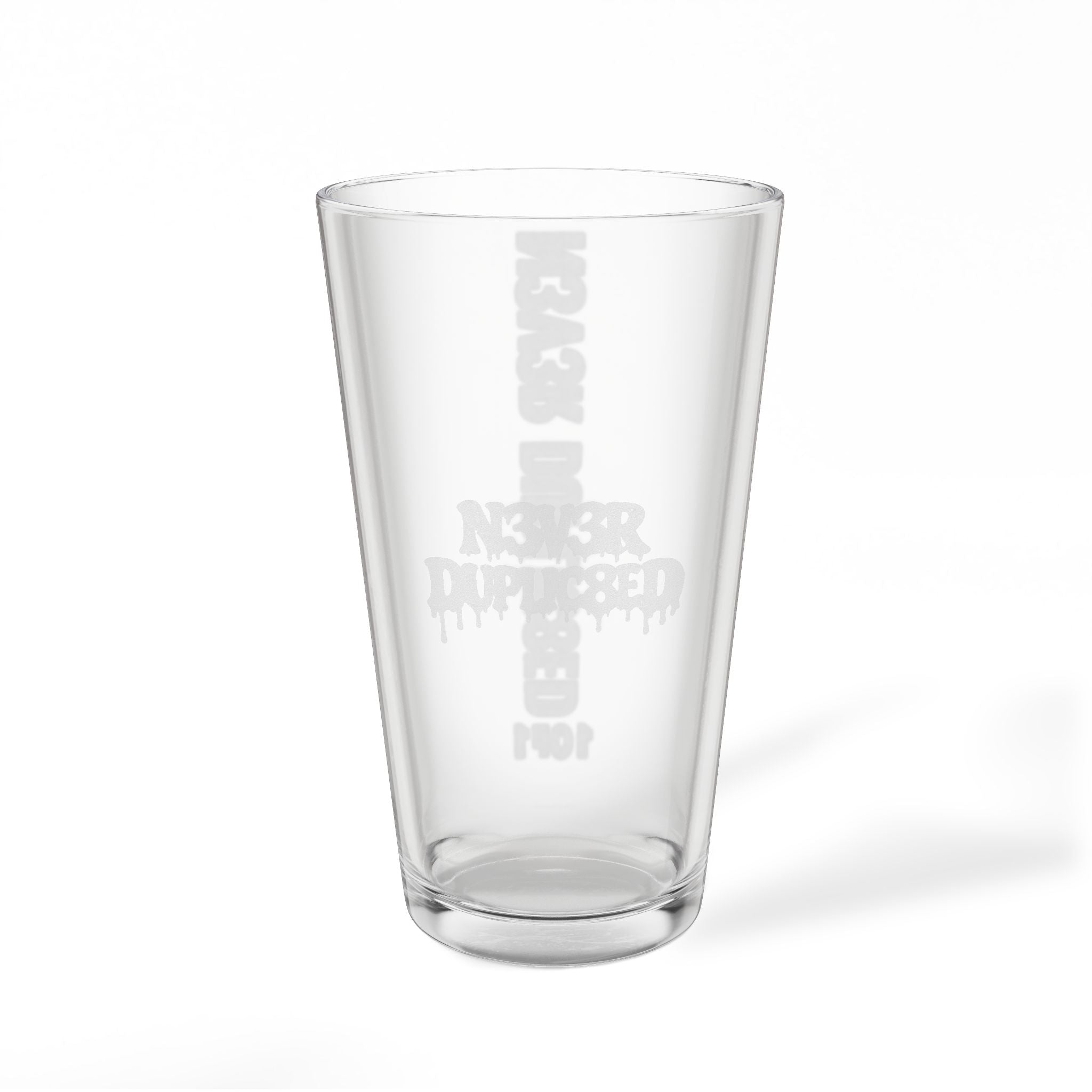 16oz Engraved Pint Glass – Vertical Drip Cross Design