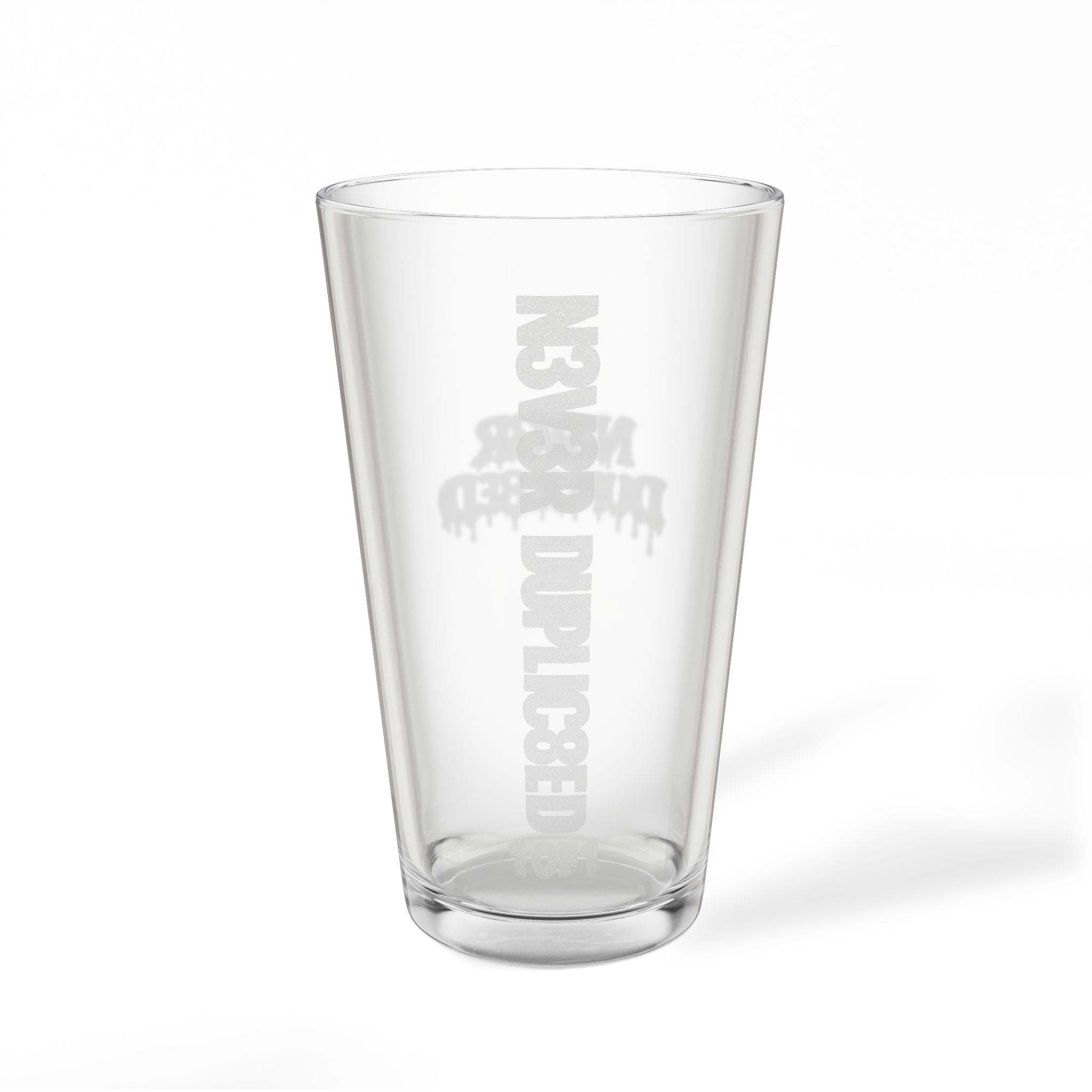16oz Engraved Pint Glass – Vertical Drip Cross Design